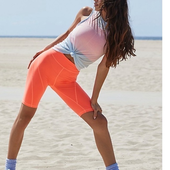 FREE People High waisted Biker Short yoga short Size XS - Picture 2 of 11